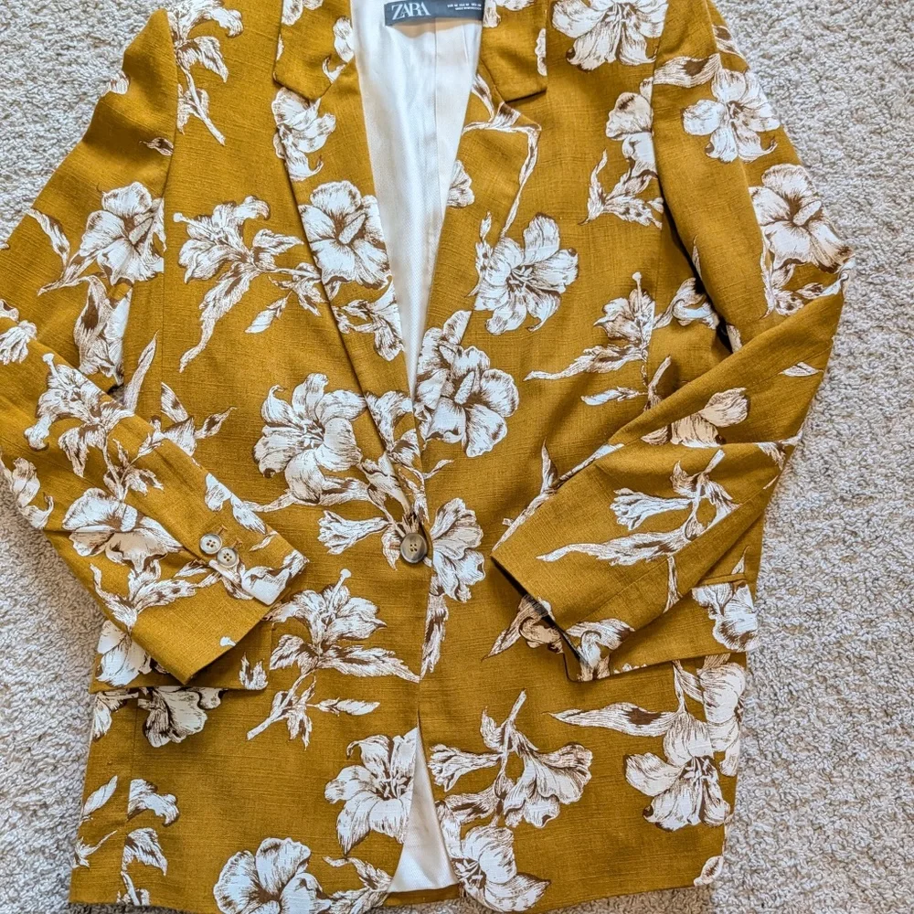 ZARA Dark Mustard Floral Print Blazer - Picture 5 of 10